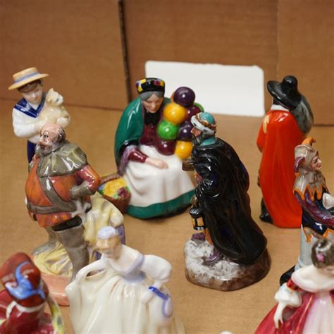 Fifteen Miniature Royal Doulton Figures Ceramics 161159