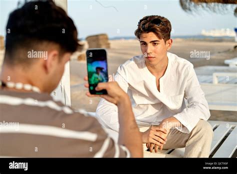 Gay boys Banque de photographies et dimages à haute résolution Page 3 Alamy