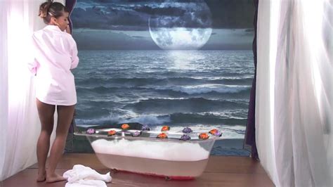 Beautiful Black Woman Showing Off Naked While Taking A Bath Cnn Amador