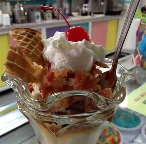 National Banana Split Day 2016 Celebrate At Michigans Best Ice Cream