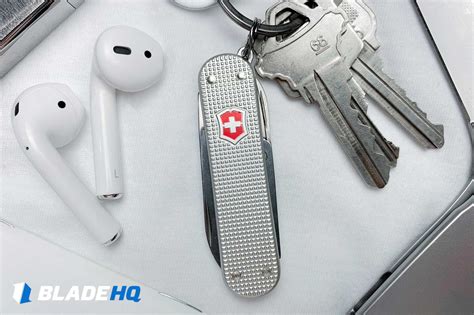 Victorinox Classic Sd Review Knife Life