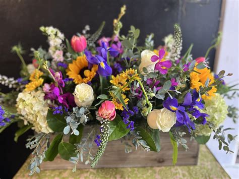 Flower experts explain what radebaugh florist & greenhouse does 33