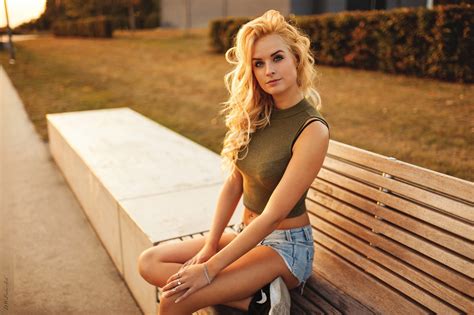 Hintergrundbilder Frau Modell Porträt Blond Tiefenschärfe Sonnenuntergang Lange Haare