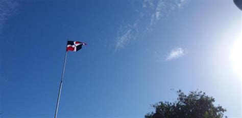 Cielo Despejado Y Temperaturas Calurosas Para Hoy