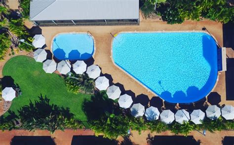 This luxury property for sale exmouth devon ex8 has a pool 25