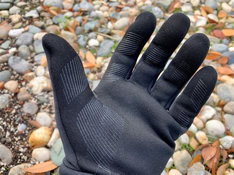 Mujjo Touchscreen Gloves review: All-over protection with all-over
