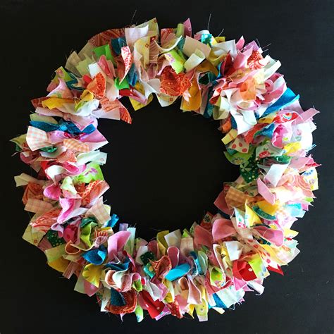 How To Make A Rag Wreath Simple Simon And Company