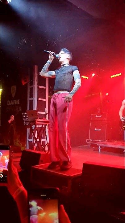 #хейтспіч і #новеліст на #файнемісто пісня Ванька-встанька (відчуйте ...