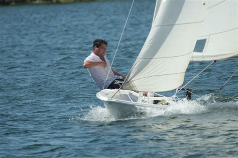 Calypso Nautica Clases de Navegación a Vela