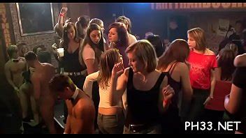 Fuite De Vagin Sur La Piste De Danse XVIDEOS