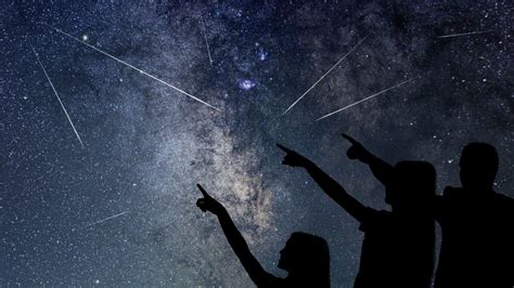 Prihaja Vsakoletni Meteorski Roj Perzeidi