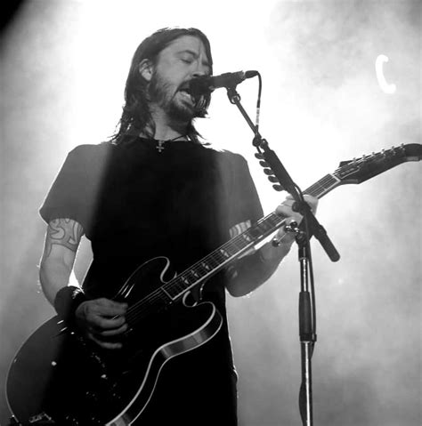 Dave Grohl Chimes In On Kids returning To School | The LASER