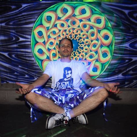 wave artist profile