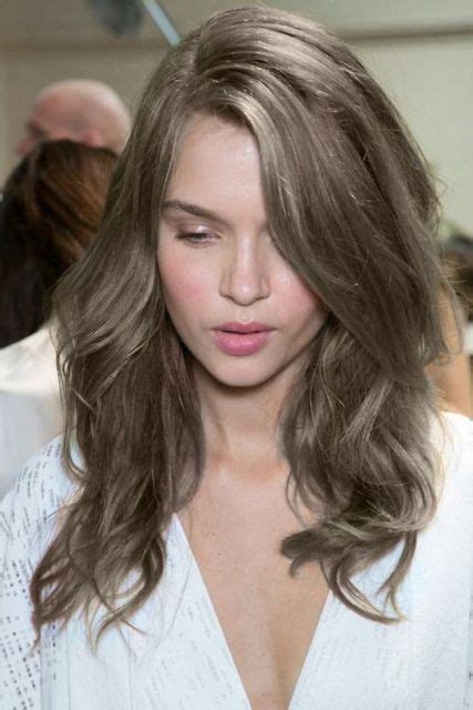 Cabelo Loiro Escuro Natural