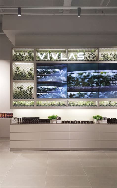 VIVLAS Flagship Store. 3rd Floor – 소브젝트