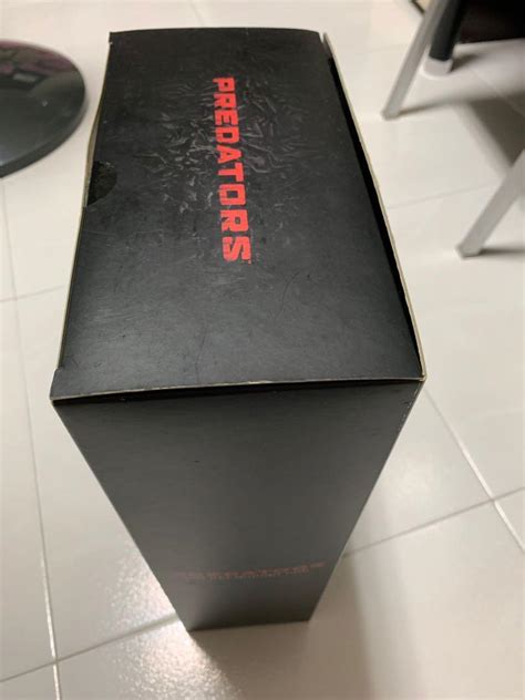 Hot Toys Predators Berserker Predator Hobbies Toys Toys Games On Carousell