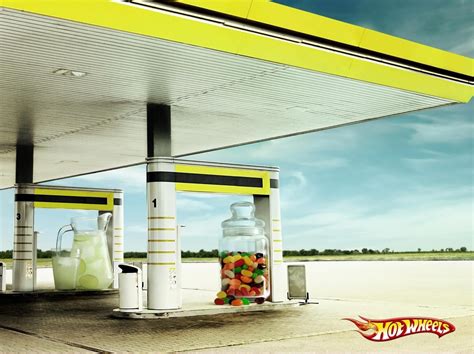 Hot Wheels Gas Station