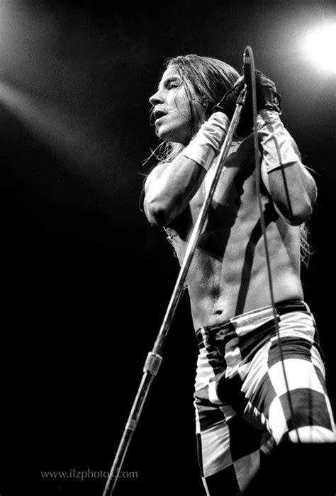 Shirtless Anthony Kiedis Red Hot Chili Peppers Band Anthony Kiedis Of Red Hot Chili Peppers