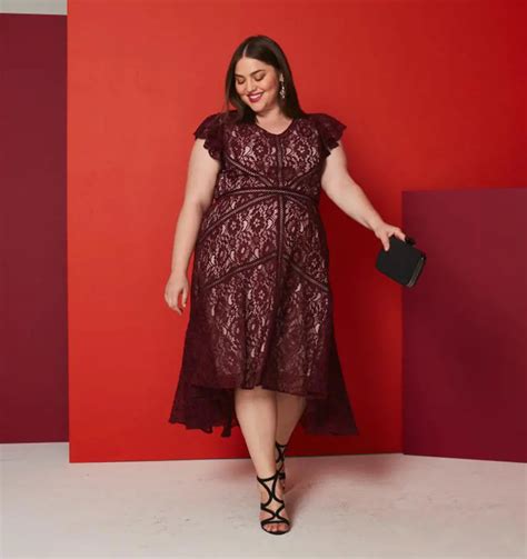 Flattering Dress Styles That Look Best On Plus Size Women Shunvogue