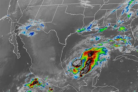 Tormenta Tropical Karl Se Desplaza Hacia Las Costas De Tabasco Y Veracruz