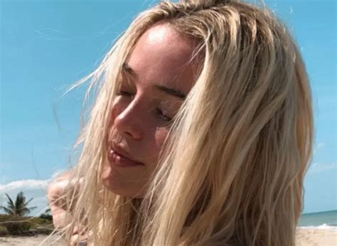 Lsu Gymnast Olivia Dunne Goes Viral After Posting A Bikini Selfie While On The Beach Page Of