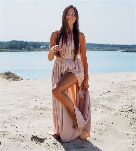 10 Hot Sexy Sylwia Szewczyk Bikini Pics