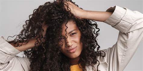 5 Best Products for Damaged Curly Hair - Controlled Chaos