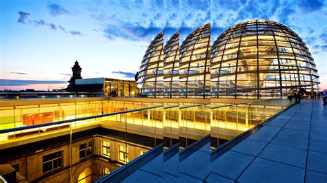 Digital progress and legislative changes: What the 2025 coalition pact means for the