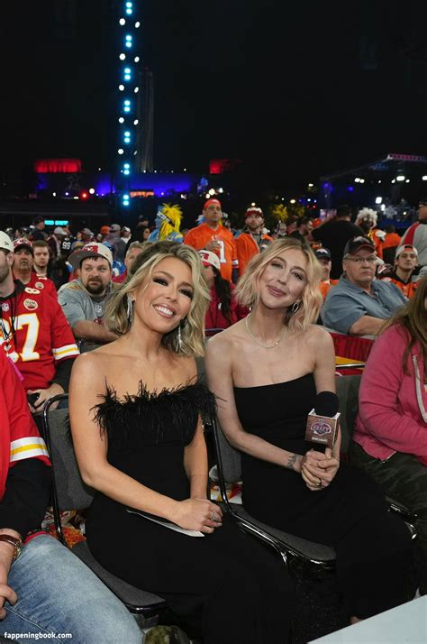 Colleen Wolfe Nude OnlyFans Leaks Fappening FappeningBook