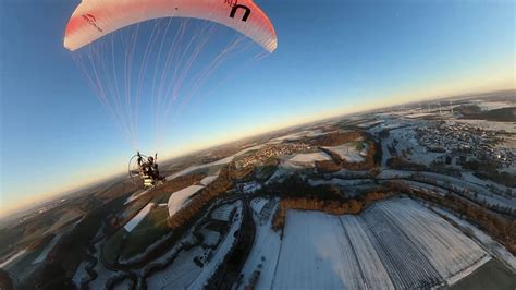 Motorschirmflug in der Kälte Dezember 2022 Paramotor flight in the