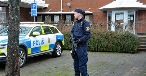 Man Gripen Efter Hot Mot Polisstationen I Stenungsund SVT Nyheter