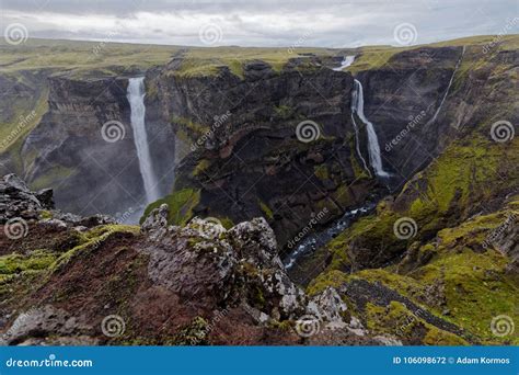 Cascadas De Haifoss Y De Granni En Islandia Foto De Archivo Imagen De