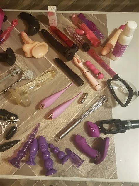 Me Toys 4 Nude Pics XHamster