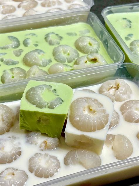 Khúc bạch phô mai vải Món ngọt hot nhất hè nhưng không phải ai cũng dám thử