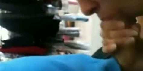 Hot Blonde Gives Awesome Head Tnaflix