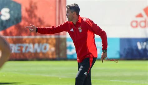 Benfica Santa Clara J Tem Rbitro E Bruno Lage N O Tem Motivos Para