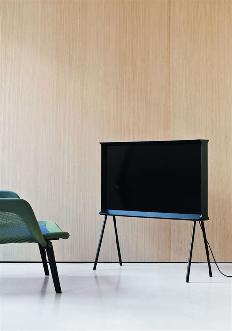Gewinnspiel: Design-Fernseher "Serif" von Samsung im Wert von 1500 Euro