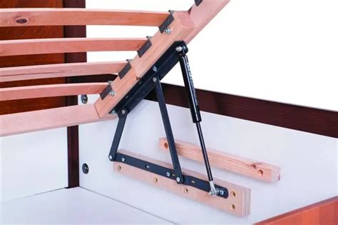 Газлифт для кровати не сжимается что делать.