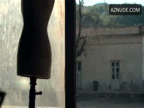 Hide Nude Scenes Aznude