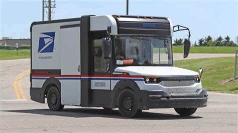 U.S. Postal Service to award $6.3B contract for new mail truck this ...