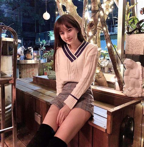 Khoe mặt mộc xinh như thần tiên tỷ tỷ nàng hot girl lên mạng tuyển người yêu tiêu chí chỉ