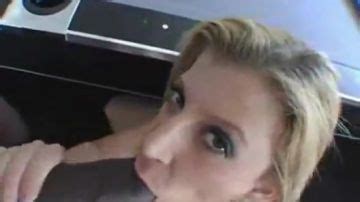 Belle Blonde Se Prend Une Bite Dure Porndroids