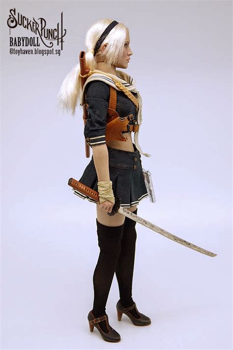 Toyhaven Review Hot Toys Sucker Punch Th Scale Babydoll Emily Browning Collectible