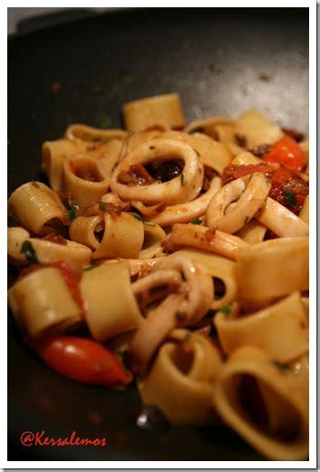 Brodo Di Giuggiole Calamarata Con Sugo Di Calamari