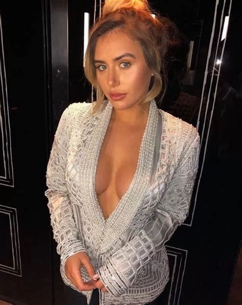 Love Island S Ellie Brown Feels Sexier Than Ever After Secret Boob Job Irish Mirror Online