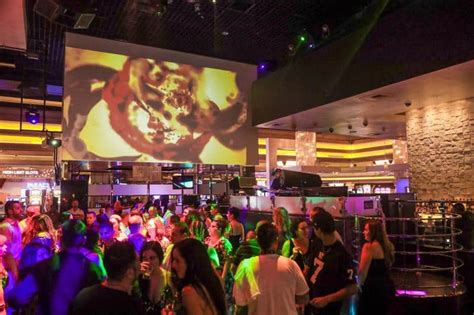 9 Best Things To Do In Mandalay Bay Las Vegas
