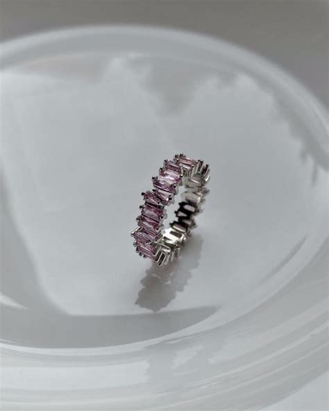 Кольцо с розовыми камушками, кольцо дорожка — цена 169 грн в каталоге ...