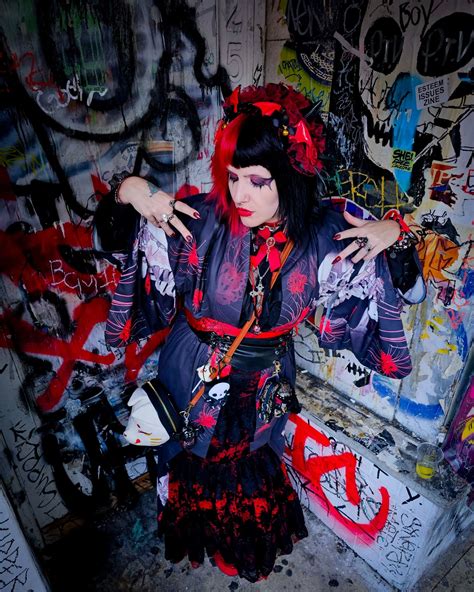 Kayla Kitsune (@kaylakitsune) • Instagram photos and videos