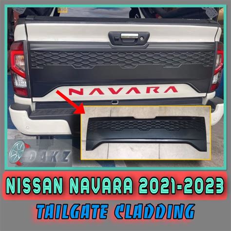 Nissan Navara Tailgate Cladding Navara Pro X Calibre X Vl