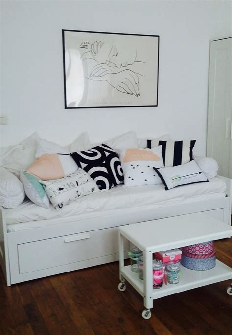 Кушетка бримнэс в интерьере - фото и картинки abrakadabra.fun